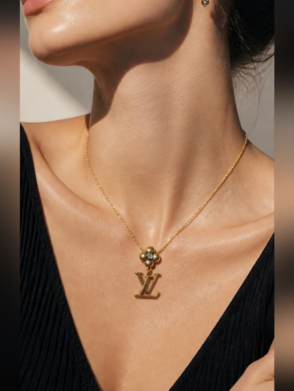 Louis Vuitton Blossom Zipper Pull, 18" Gold Plated Necklace